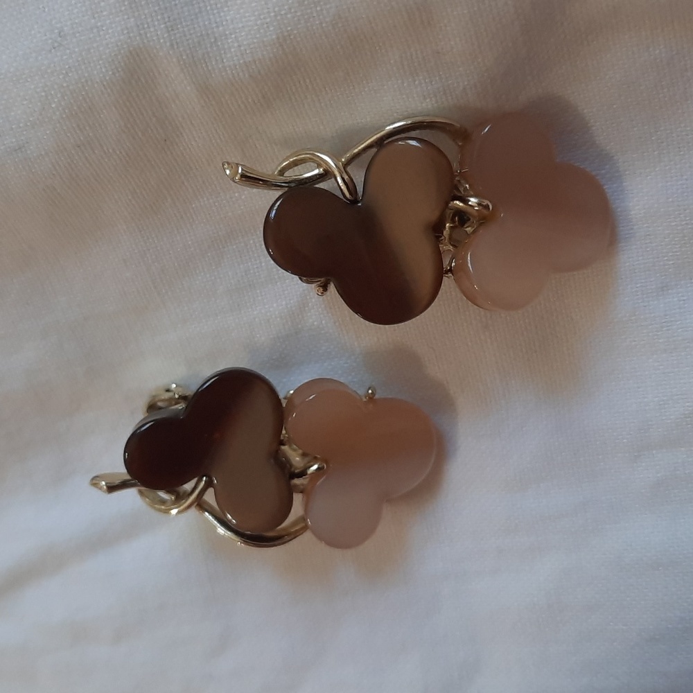 Brown and cream neutral colored clip on earrings - Picture 2 of 5